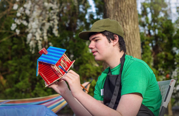 التوحد لدى البالغين-فوائد وتطبيقات علاج تحليل السلوك التطبيقي (ABA)